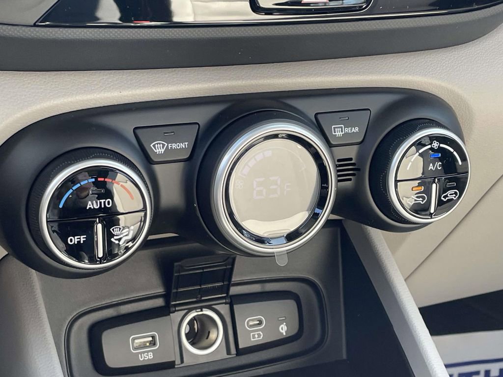 New 2026 Hyundai Venue SEL image 28