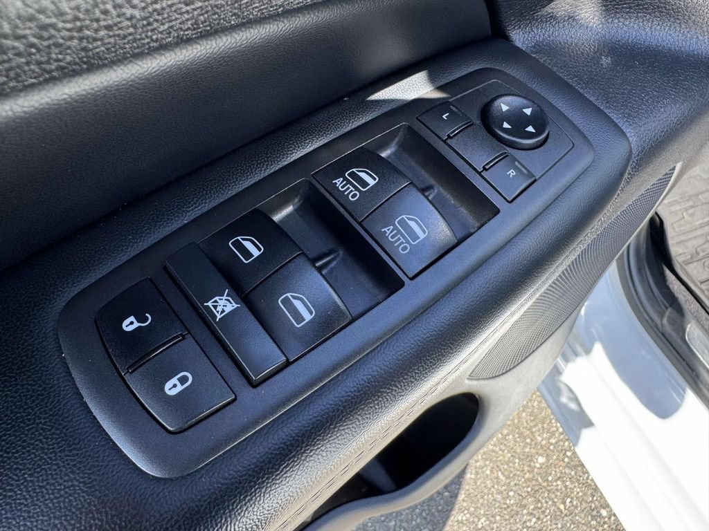Used 2021 Jeep Grand Cherokee Limited X AWD/4WD image 18