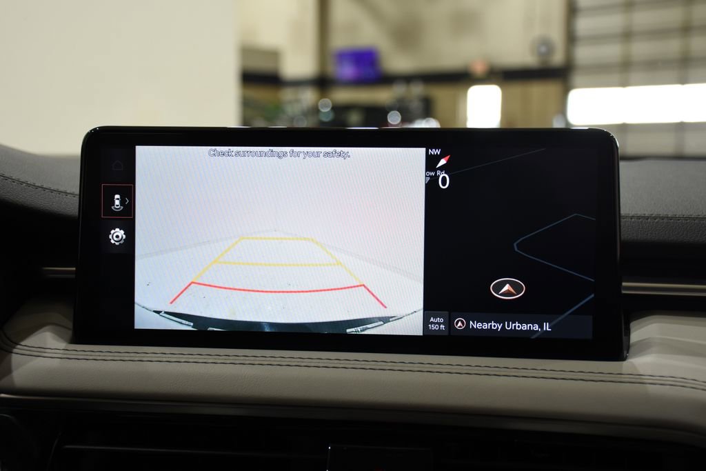 Used 2025 Genesis G70 2.5T image 14