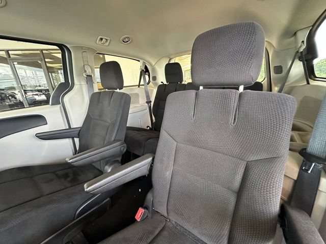 Used 2015 Dodge Grand Caravan SE w/ Quick Order Package 29E SE FWD image 15