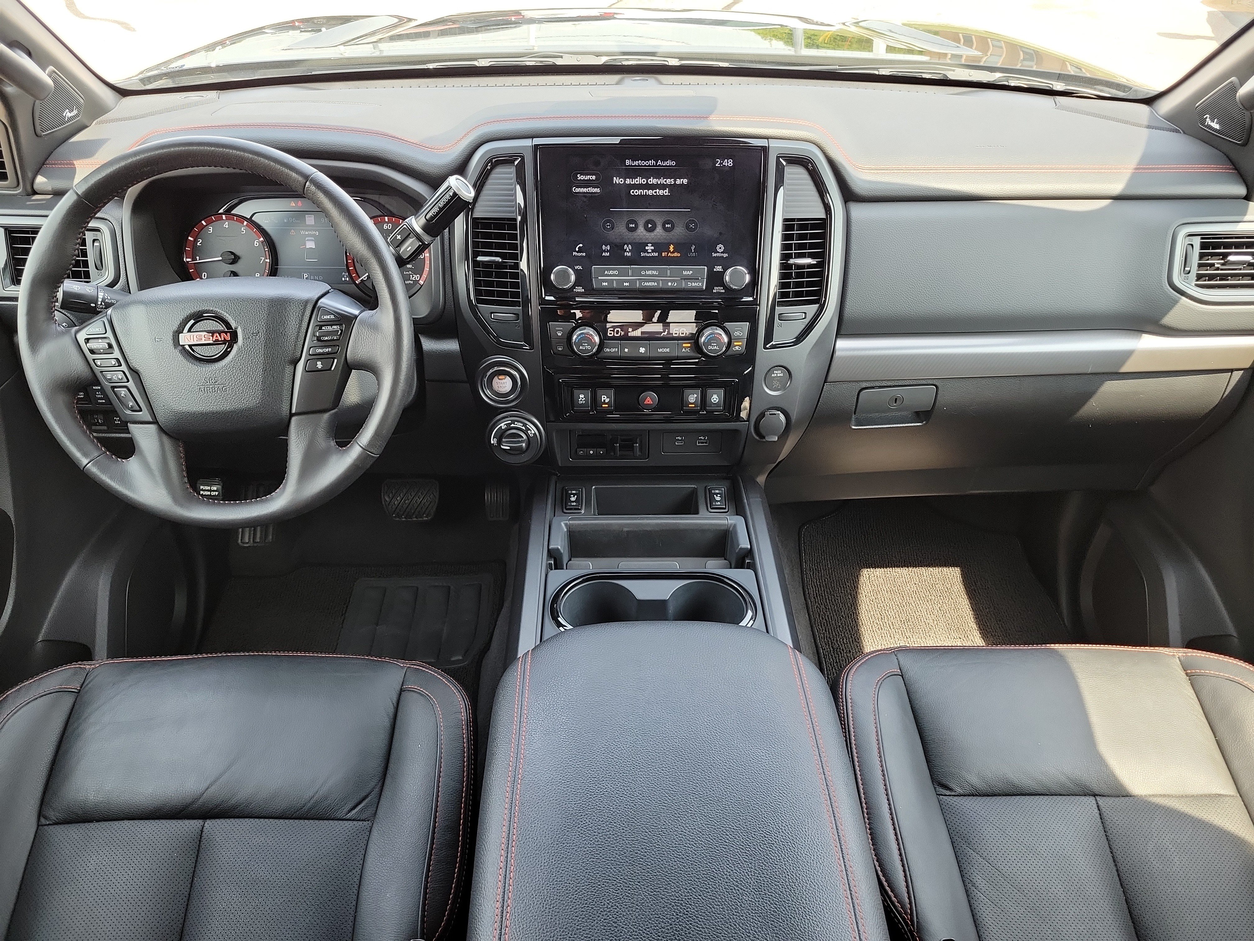 Used 2022 Nissan Titan PRO-4X w/ Pro-4x Convenience Package AWD/4WD image 8