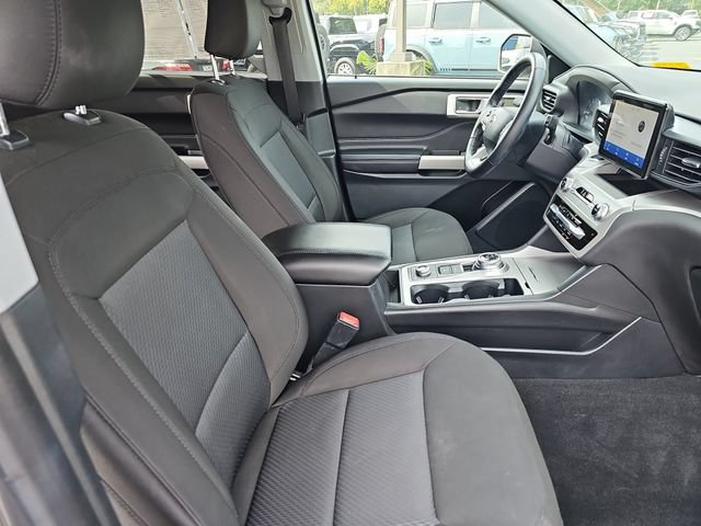 Used 2022 Ford Explorer XLT AWD/4WD image 10