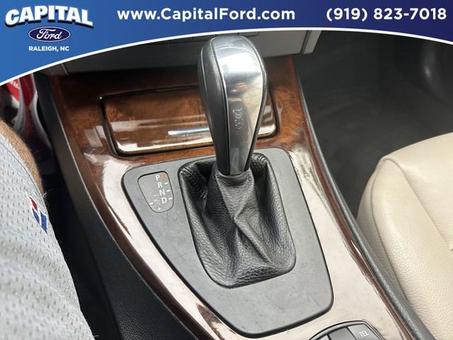 Used 2013 BMW 328i Convertible image 28