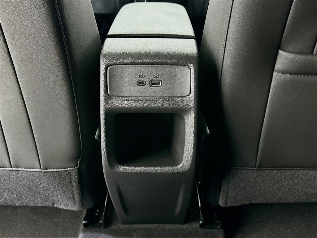 Used 2025 Chevrolet Trax RS w/ Driver Confidence Package image 24