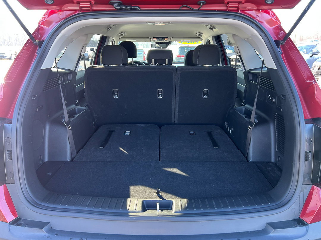 Used 2023 Kia Sorento LX image 25