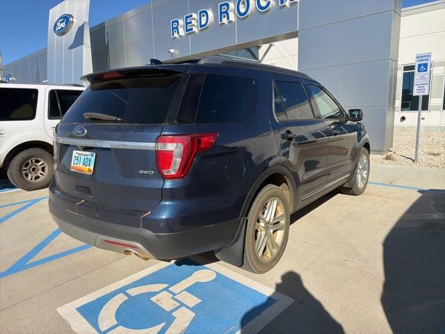 Used 2017 Ford Explorer XLT w/ Equipment Group 202A image 2