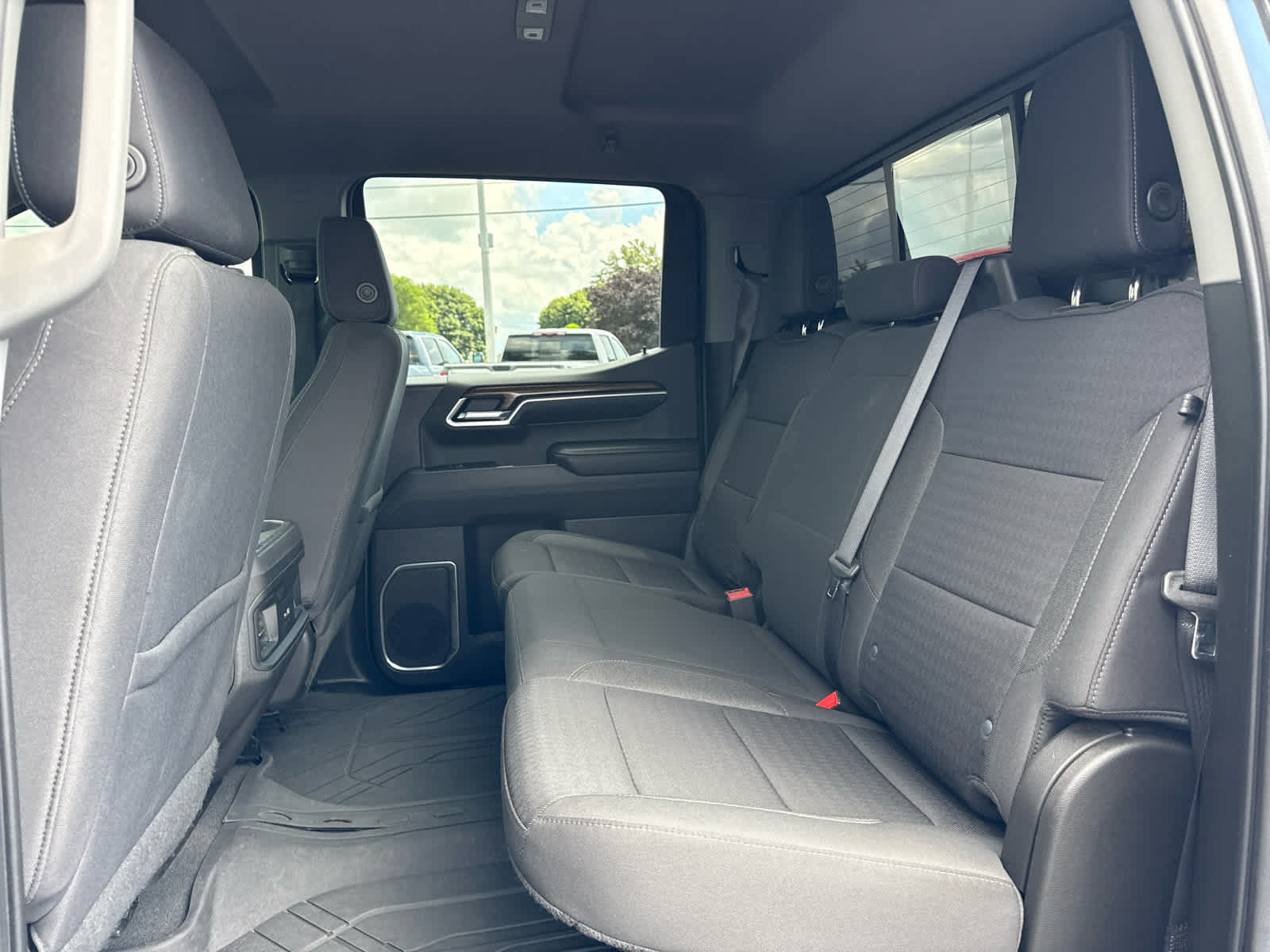 Used 2022 Chevrolet Silverado 1500 RST w/ True North Edition Plus AWD/4WD image 23
