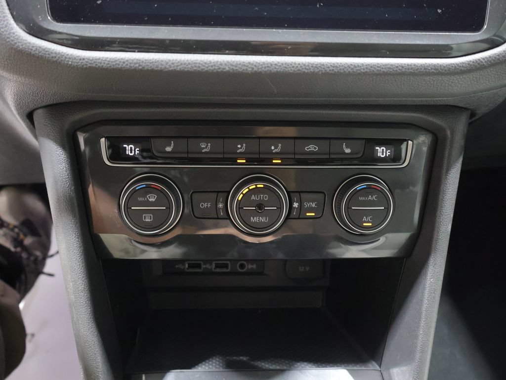 Used 2019 Volkswagen Tiguan SEL AWD/4WD image 28