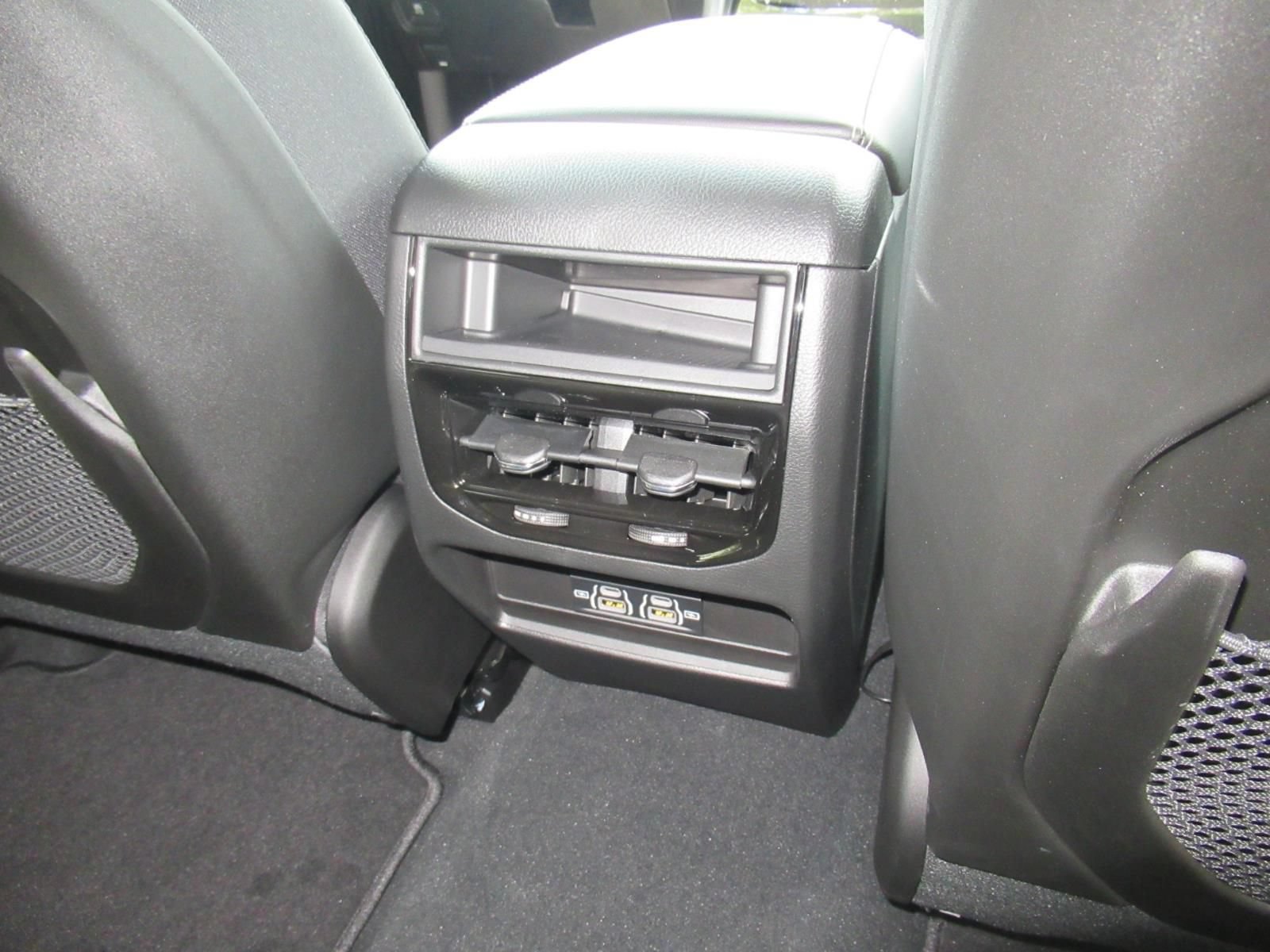New 2026 Jeep Grand Cherokee Laredo w/ MOPAR Finishing Package RWD image 27