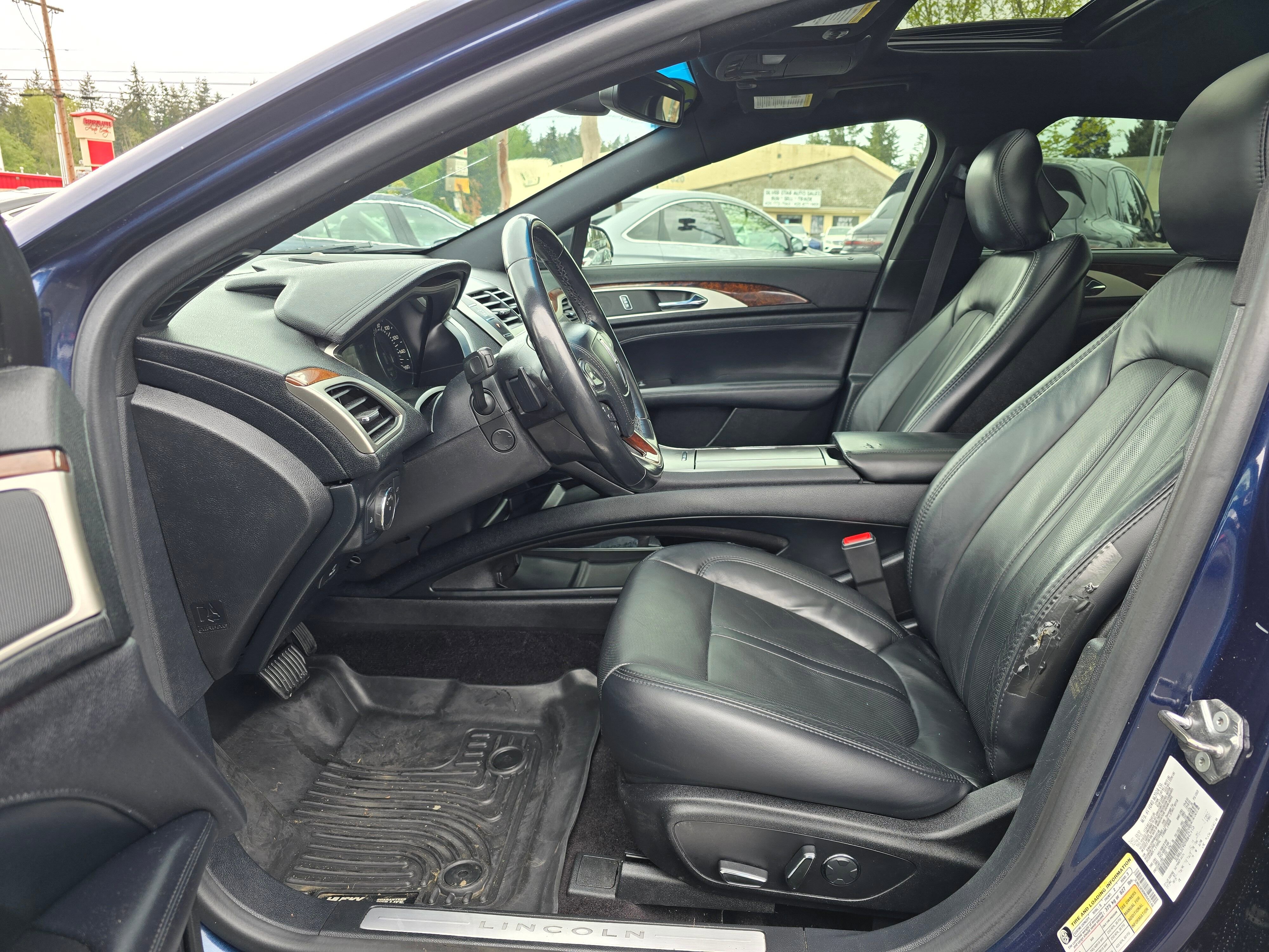 Used 2017 Lincoln MKZ Reserve FWD image 20