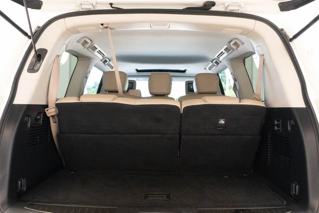 Used 2019 Nissan Armada Platinum w/ Cargo Package AWD/4WD image 18