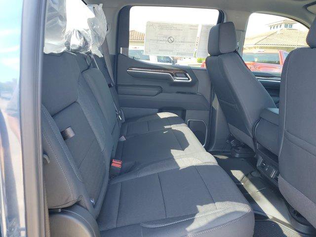 New 2025 GMC Sierra 1500 Elevation image 12