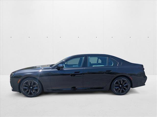 New 2025 BMW 750e xDrive w/ Premium Package image 9