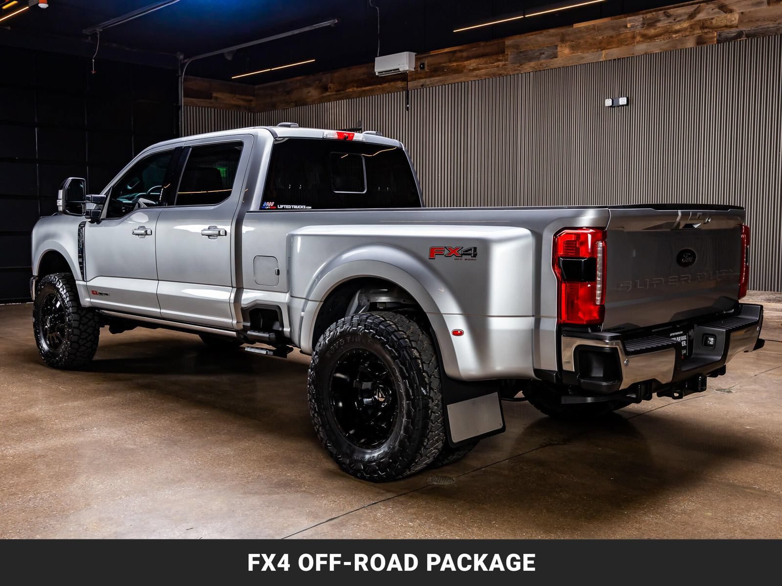 Used 2024 Ford F350 Lariat w/ Lariat Ultimate Package AWD/4WD image 7