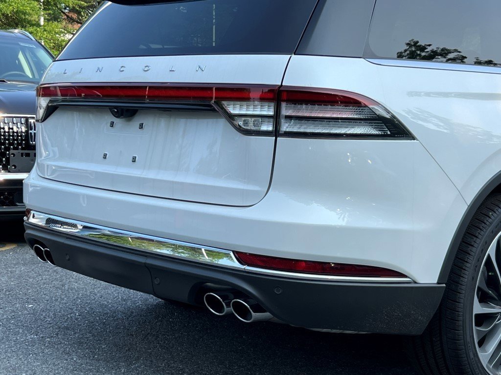 New 2025 Lincoln Aviator Reserve w/ Illumination Package image 4