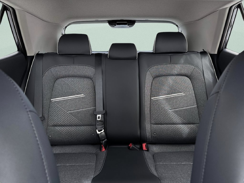 New 2026 Hyundai Venue SEL FWD image 16