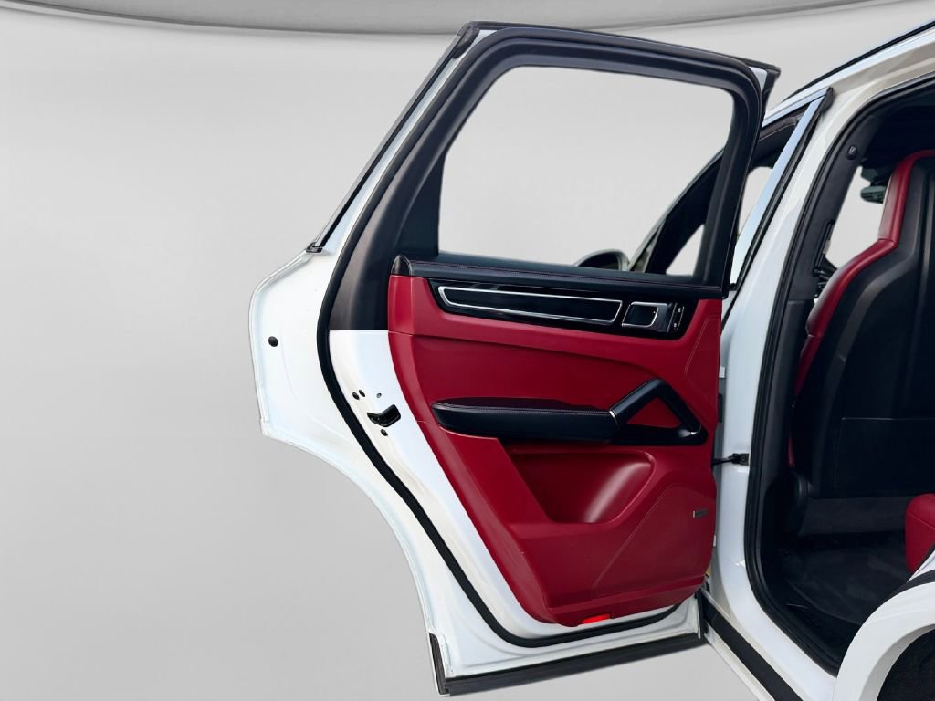 Used 2021 Porsche Cayenne GTS image 24