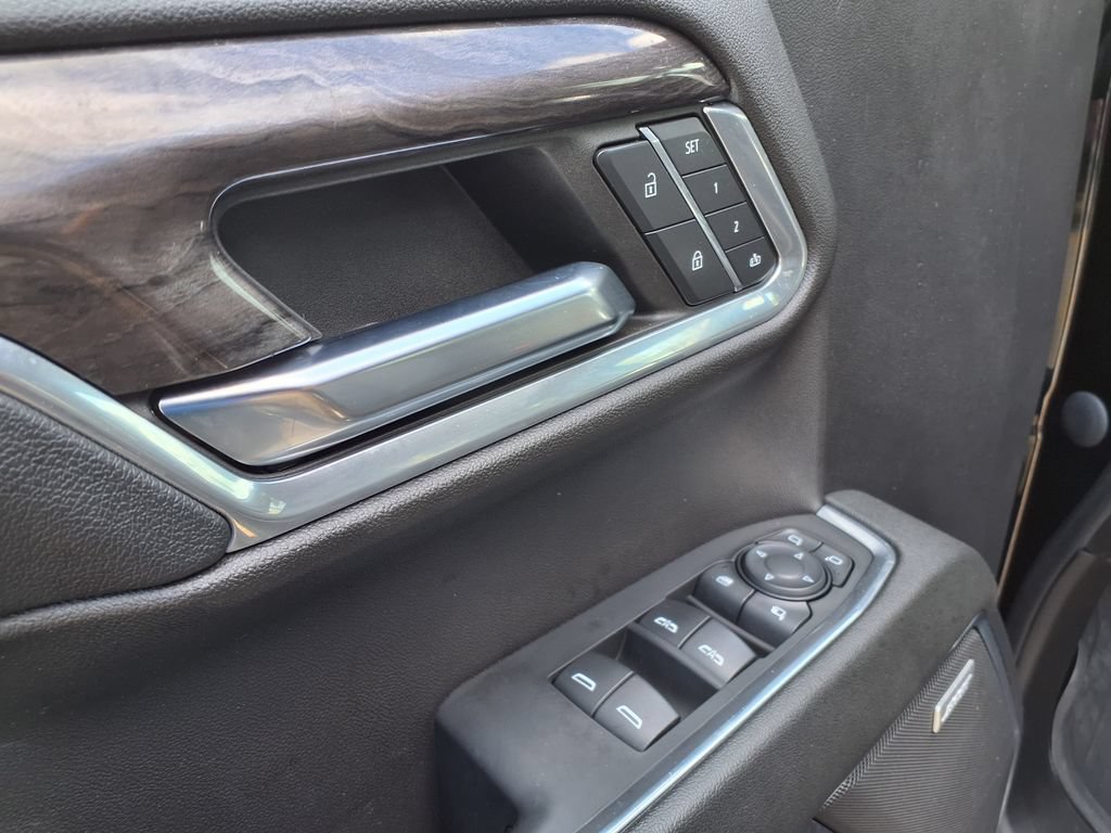 Used 2023 Chevrolet Silverado 1500 LTZ w/ LTZ Premium Package AWD/4WD image 21