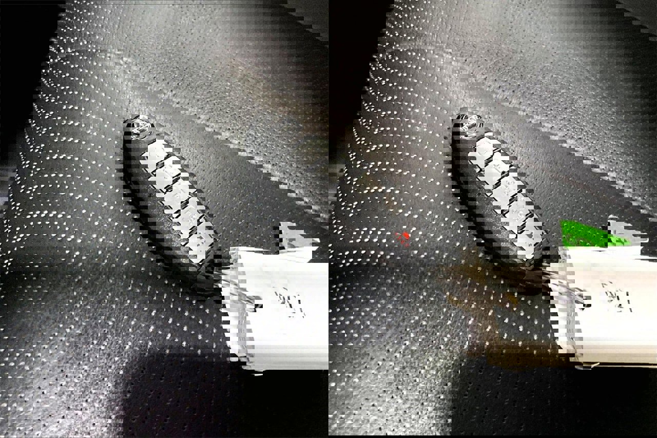 Used 2018 Nissan Murano SL w/ Moonroof Package image 11