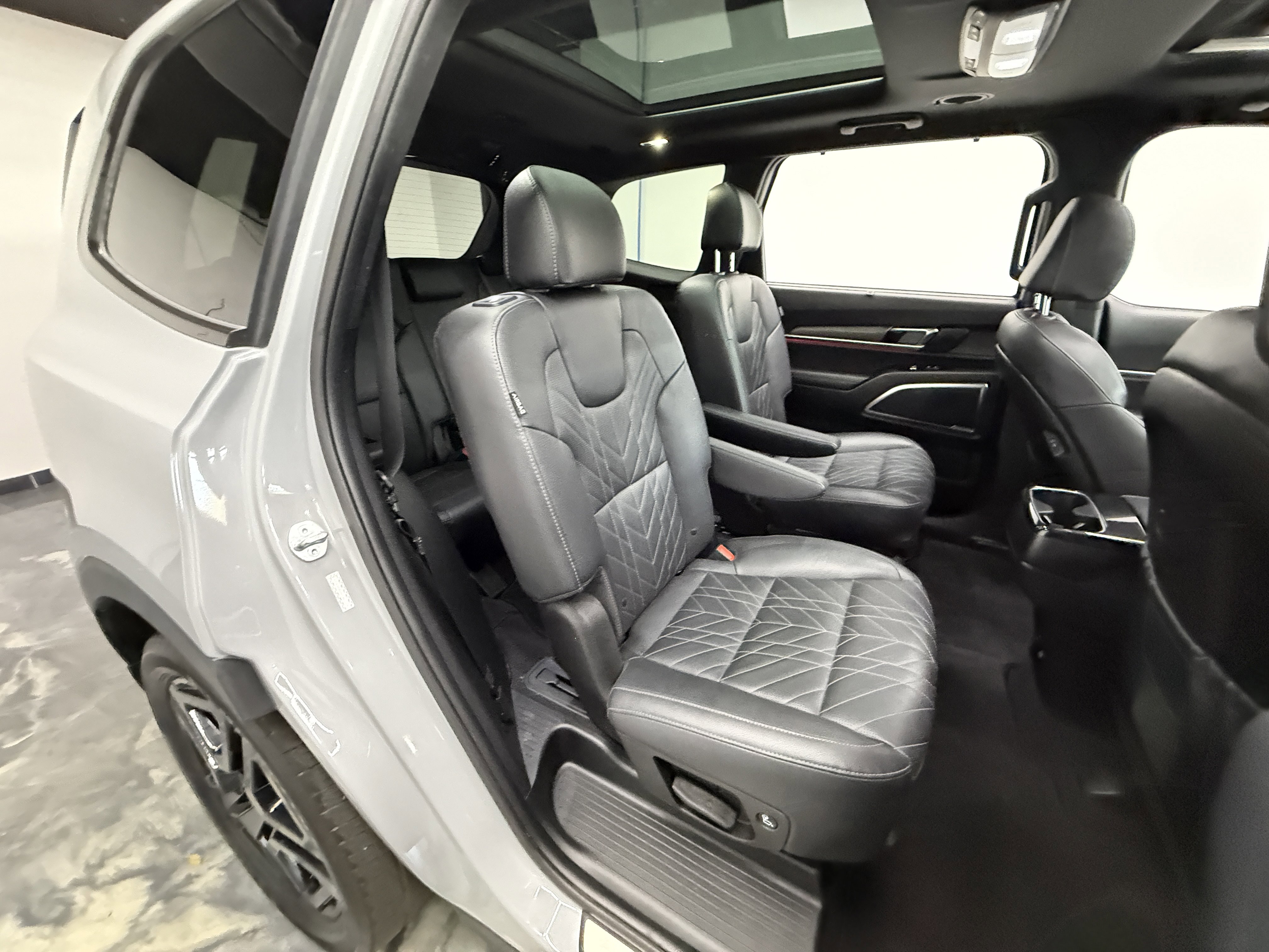 Used 2024 Kia Telluride SX X-Line image 26