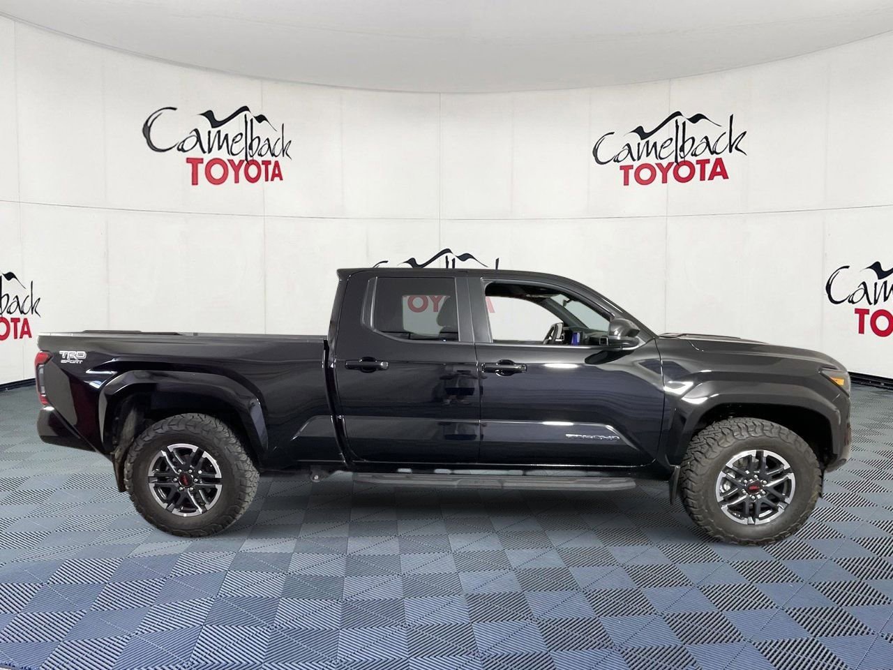 Used 2024 Toyota Tacoma TRD Sport image 8