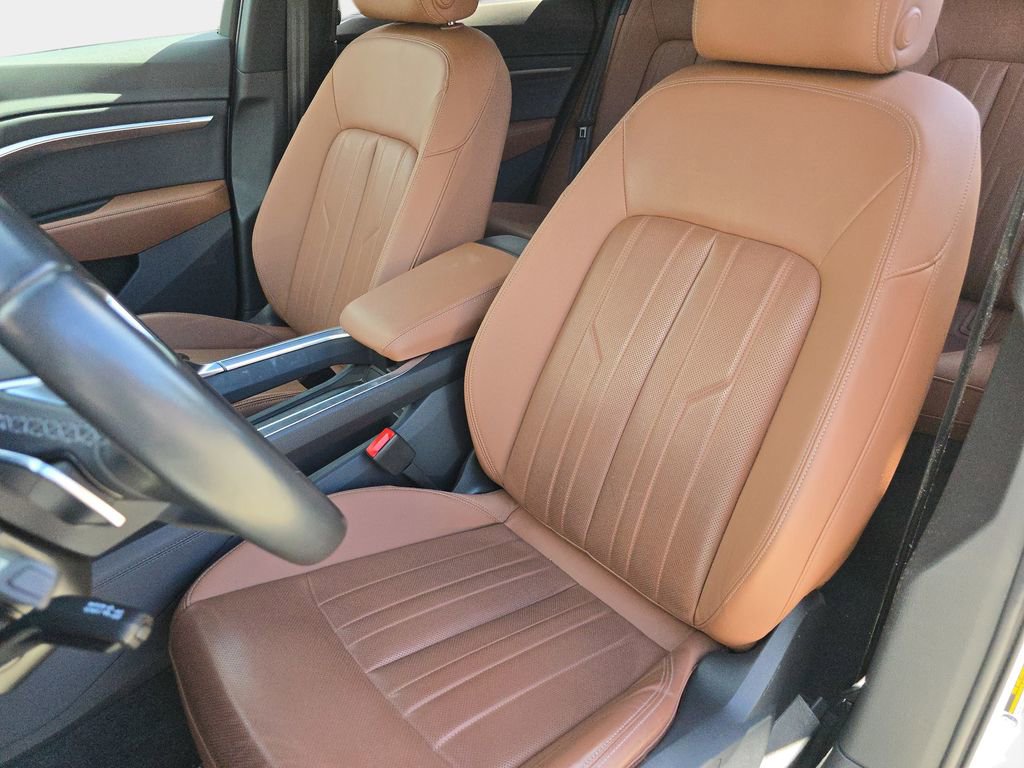 Certified 2024 Audi Q8 e-tron Premium Plus image 15