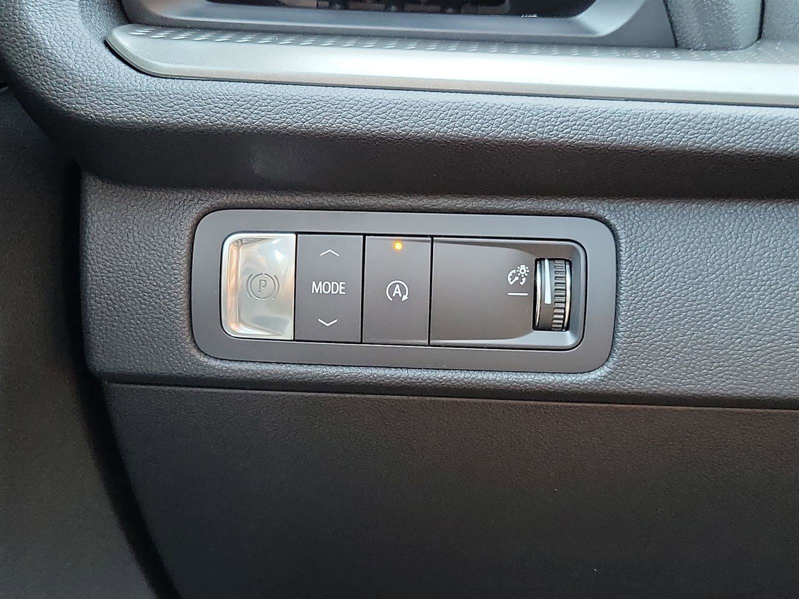 New 2025 Chevrolet Traverse LT w/ Enhanced Driving Package image 17