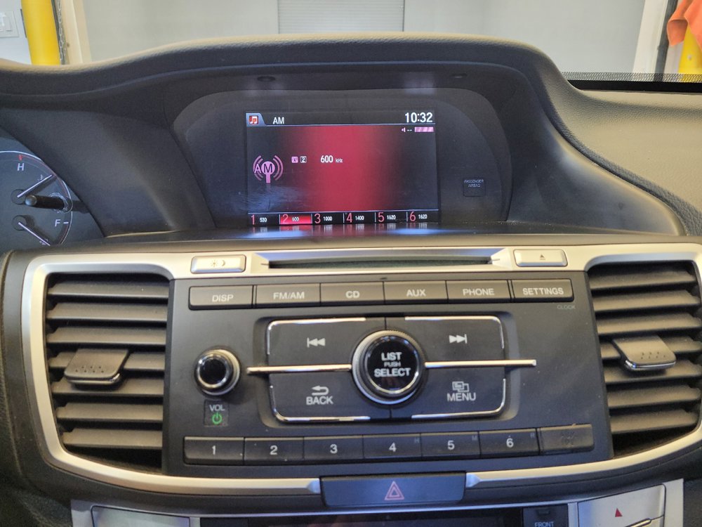 Used 2015 Honda Accord Sport image 25