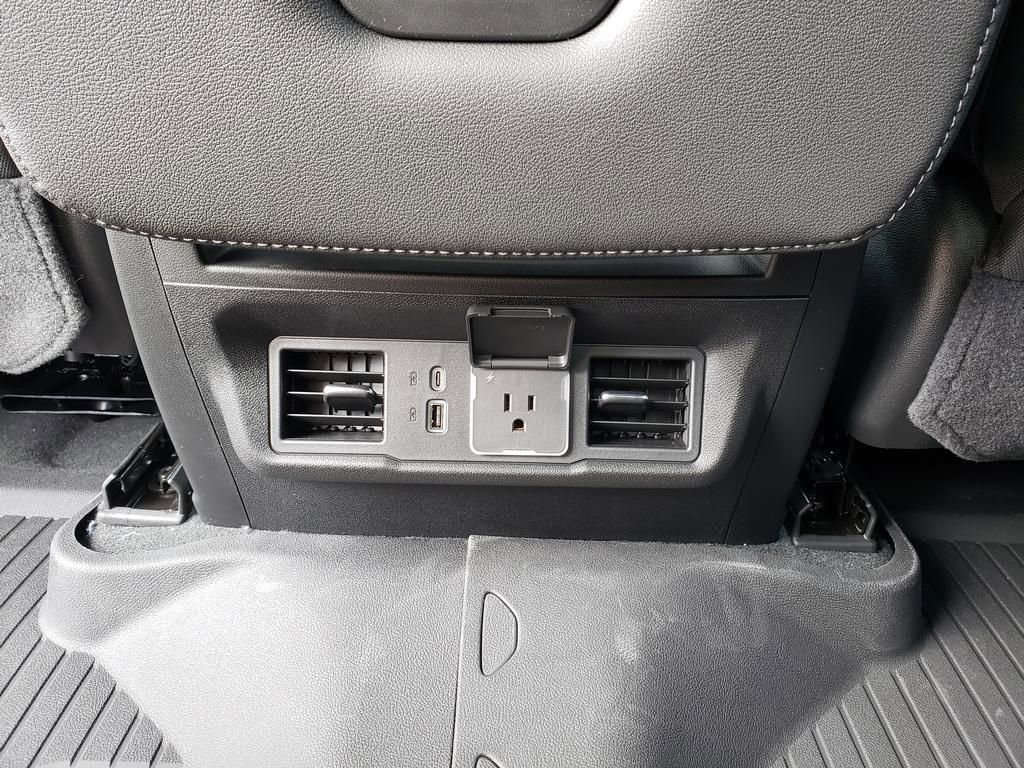 New 2026 Chevrolet Silverado 1500 LT w/ Z71 Off-Road Package AWD/4WD image 13