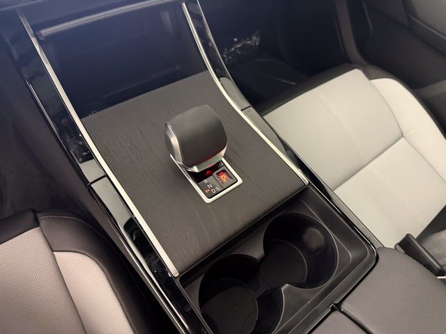 Certified 2026 Land Rover Range Rover Velar Dynamic SE AWD/4WD image 24