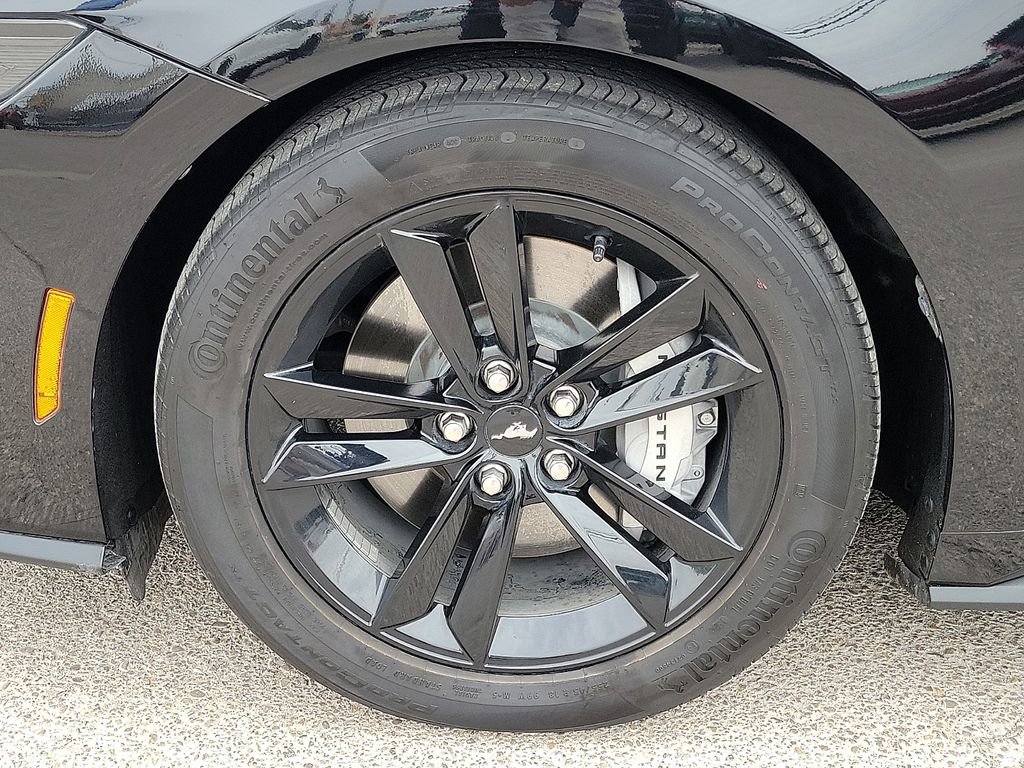 Used 2024 Ford Mustang GT RWD image 14