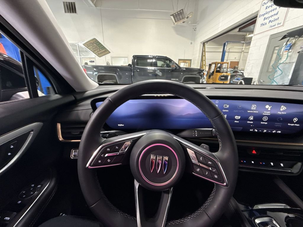 Certified 2024 Buick Envision Avenir image 17