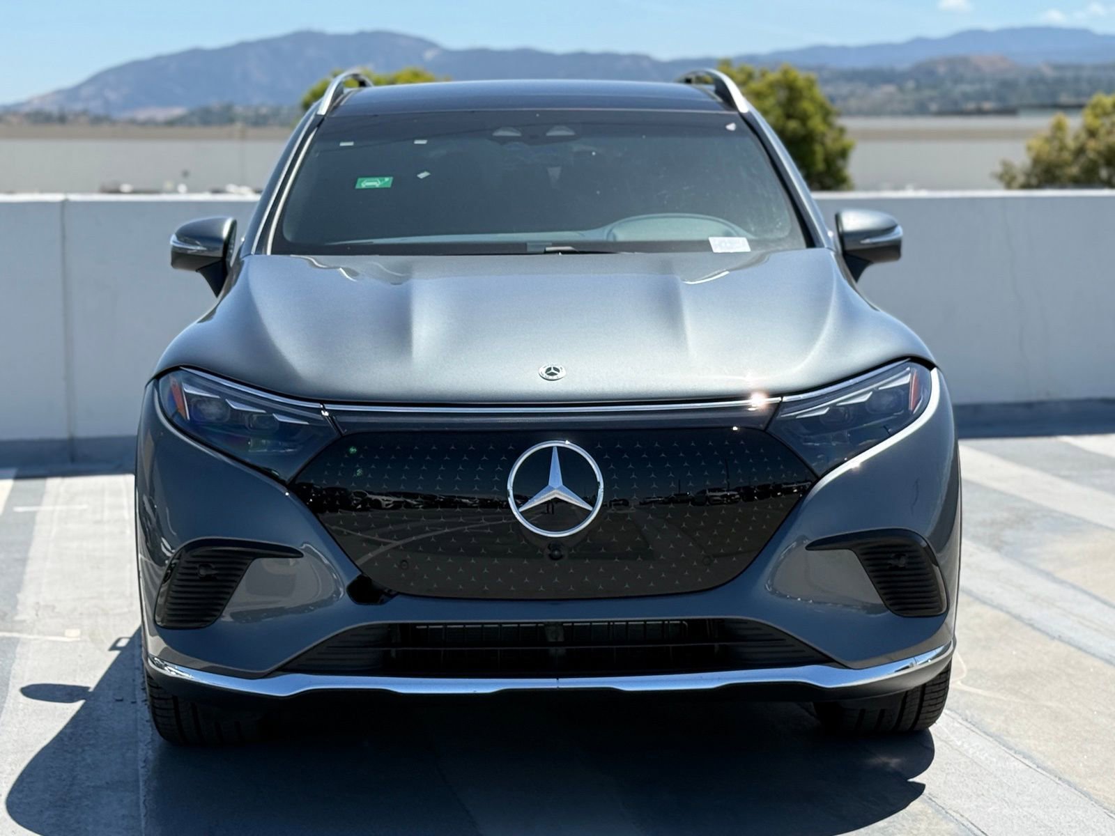 New 2026 Mercedes-Benz EQS 400 4MATIC SUV image 5