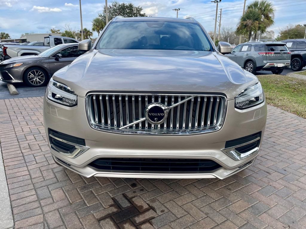 Used 2024 Volvo XC90 B5 Plus image 9