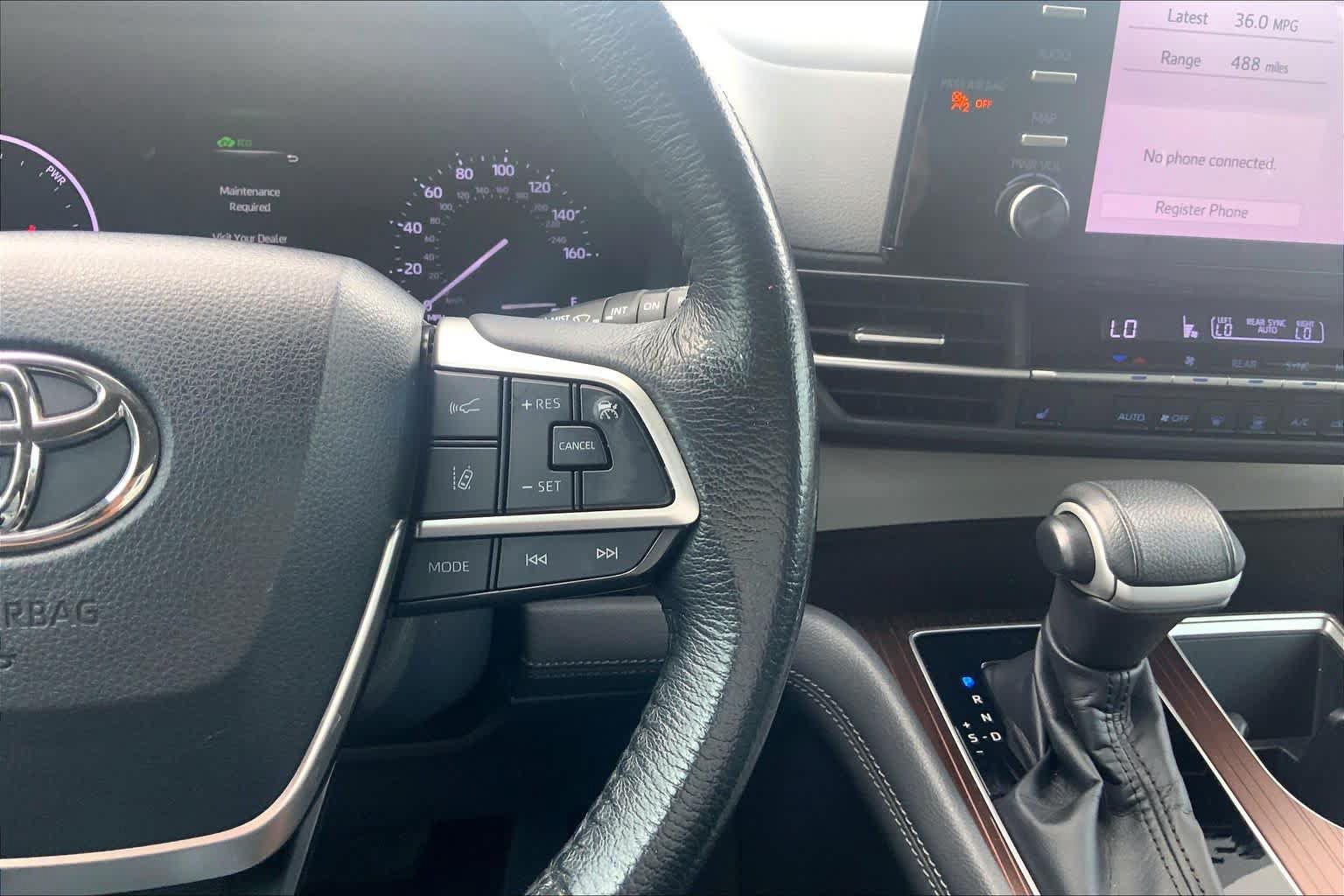 Used 2022 Toyota Sienna XLE FWD image 24