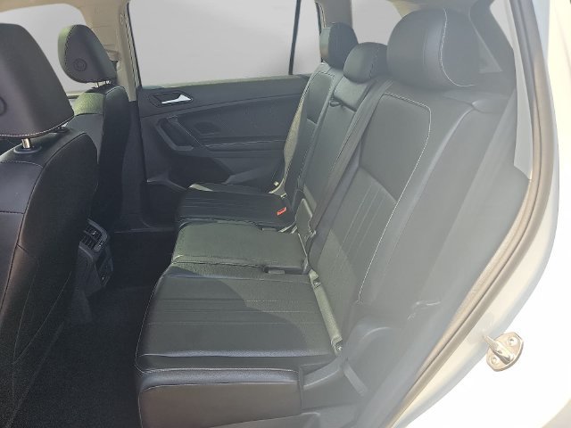 Used 2024 Volkswagen Tiguan SE FWD image 34