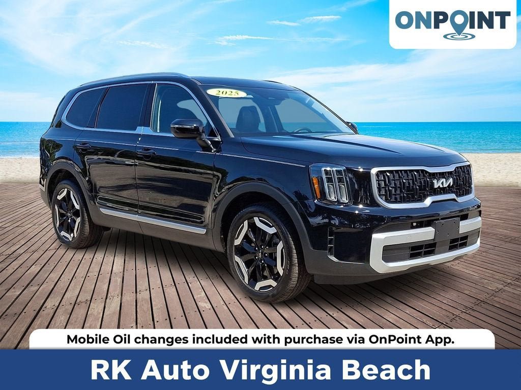 Used 2025 Kia Telluride EX w/ EX Captain's Chair Package