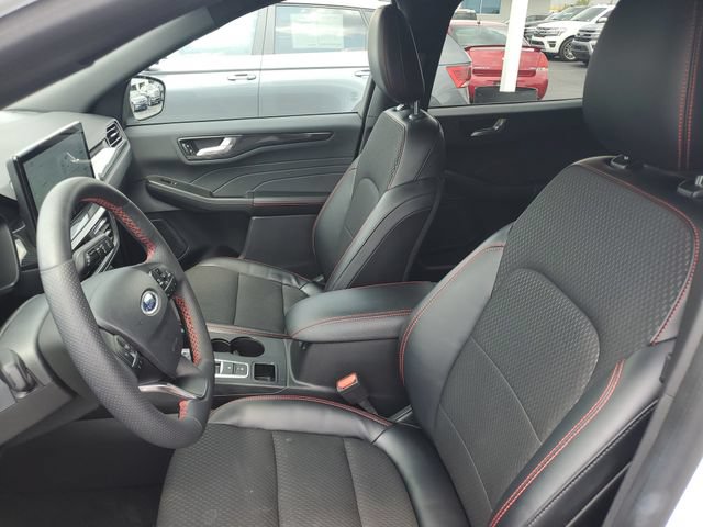 Used 2023 Ford Escape ST-Line Select w/ Tech Pack #2 AWD/4WD image 8