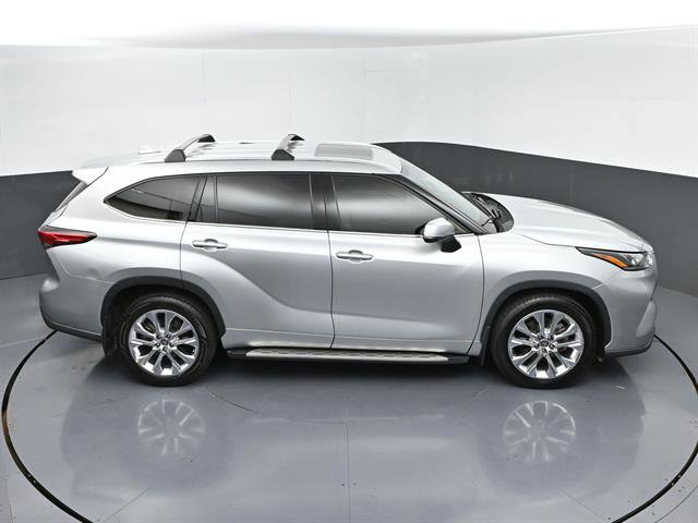 Used 2021 Toyota Highlander Limited FWD image 45
