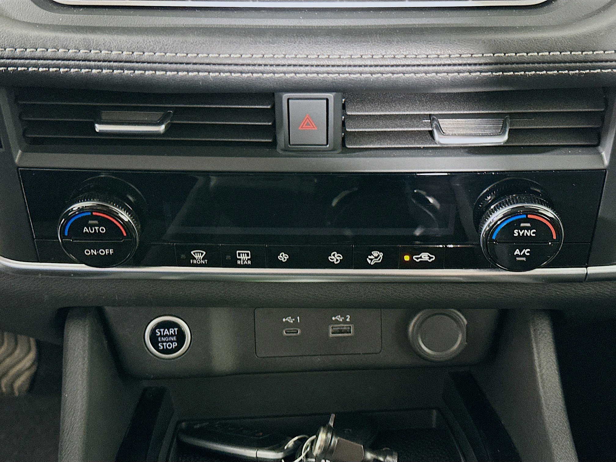 Used 2023 Nissan Rogue SV image 22