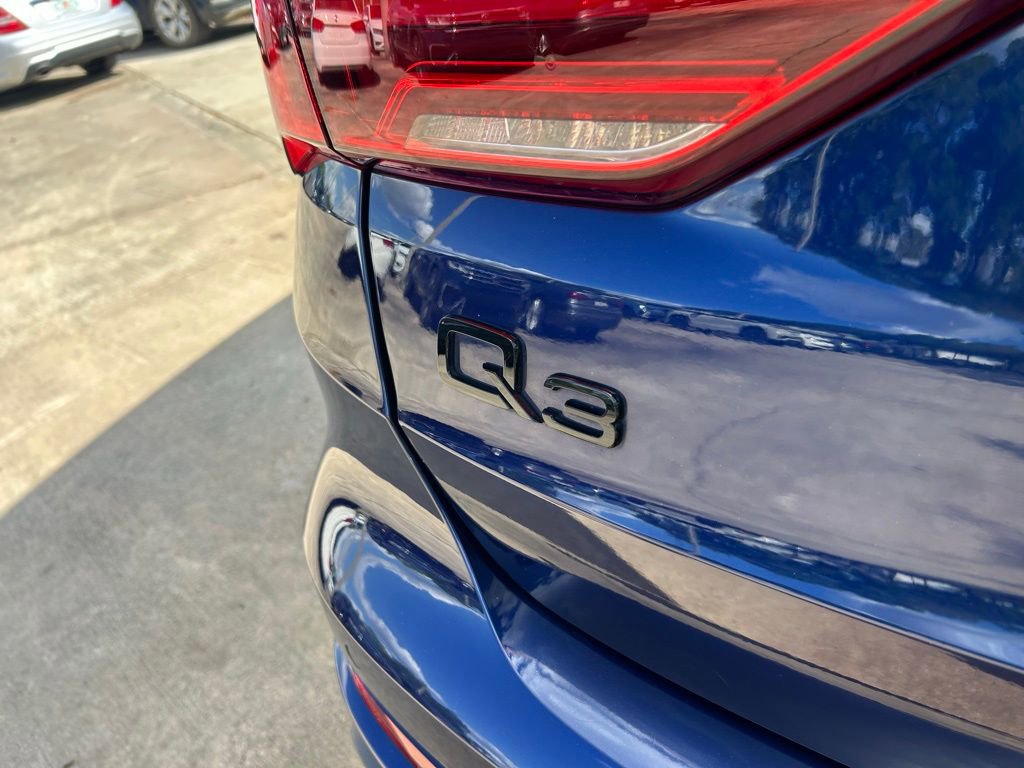 Used 2023 Audi Q3 2.0T Premium Plus w/ Premium Plus Package image 30