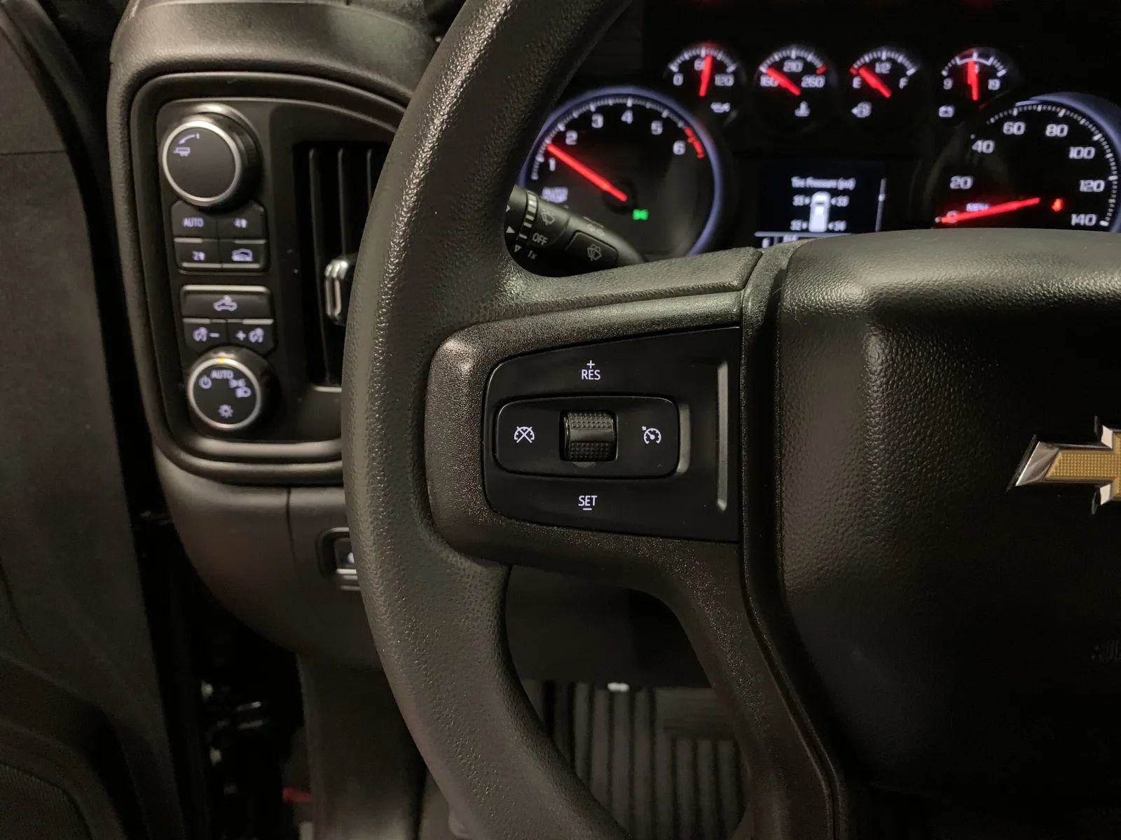 Used 2020 Chevrolet Silverado 1500 Custom w/ Custom Value Package image 24