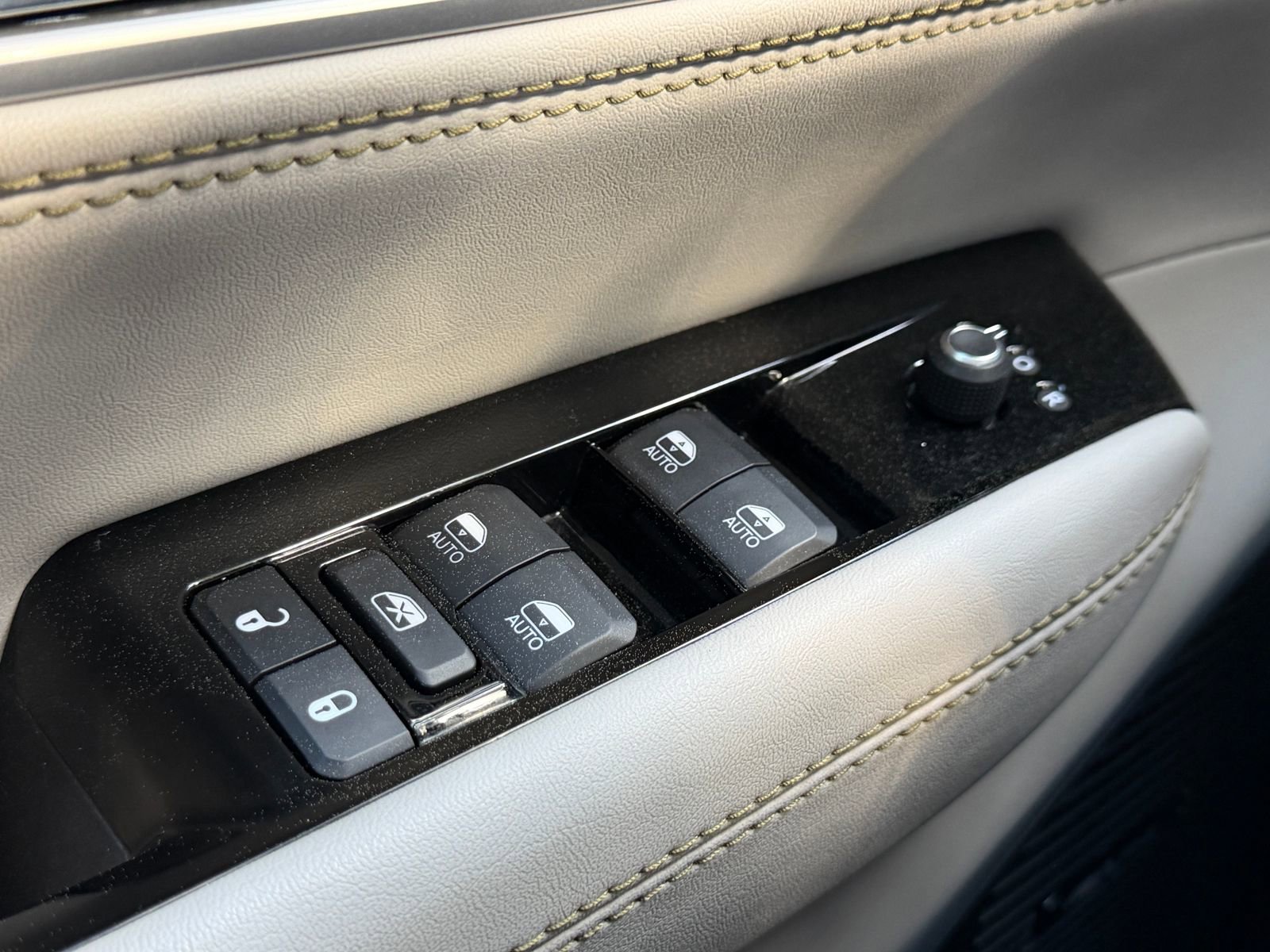 Used 2022 Jeep Wagoneer Series I w/ Premium Group I image 22