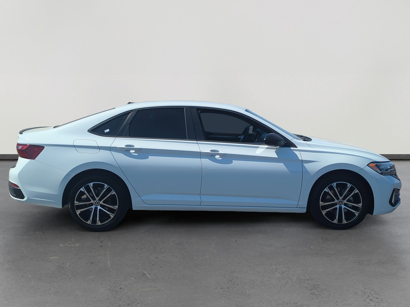 Certified 2023 Volkswagen Jetta Sport image 6