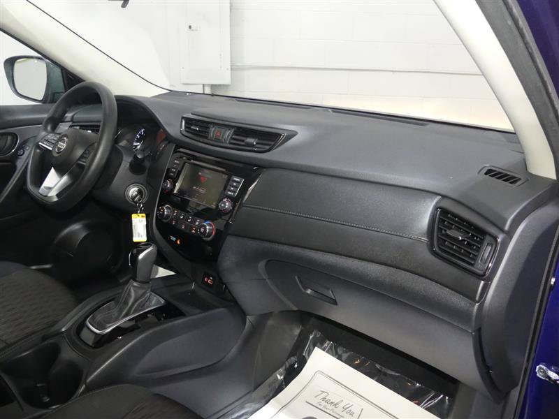 Used 2020 Nissan Rogue S AWD/4WD image 24