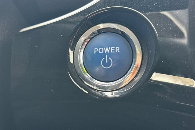 Used 2019 Toyota Prius LE FWD image 25