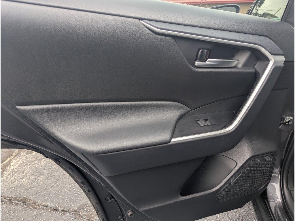 Used 2025 Toyota RAV4 XLE Premium w/ Weather Package FWD image 18