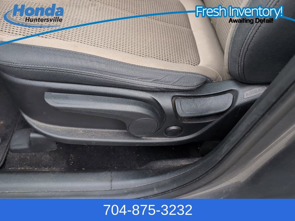 Used 2019 Hyundai Santa Fe SE image 20