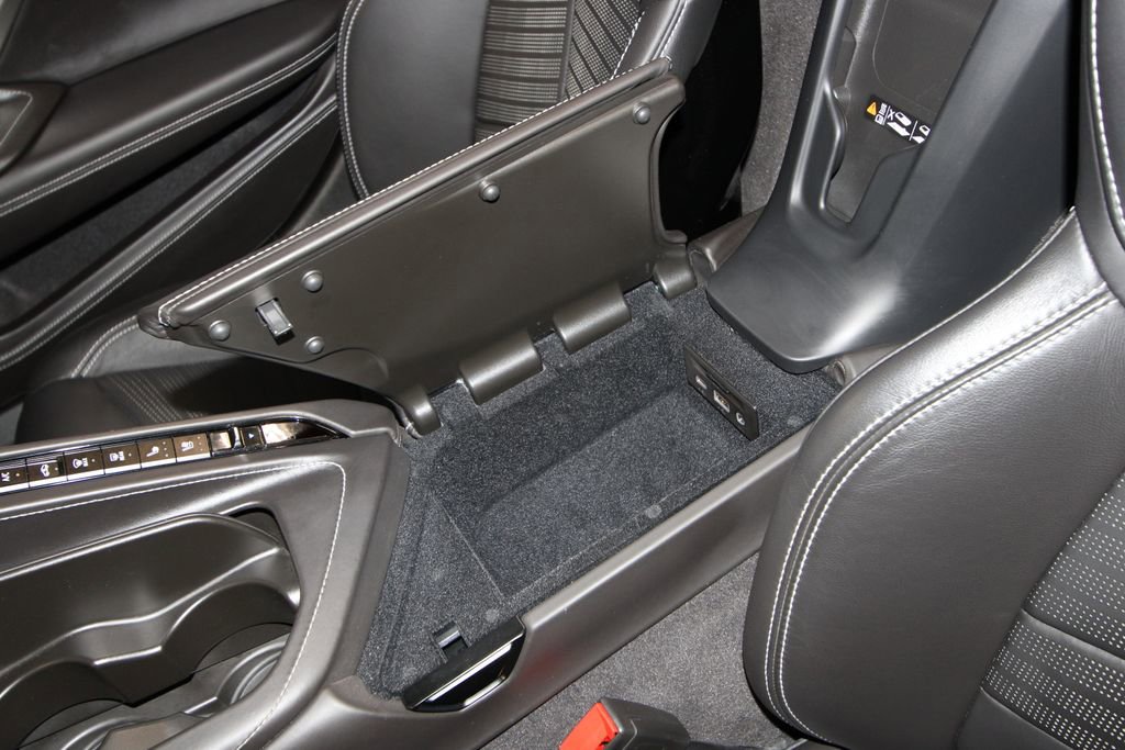 Used 2023 Chevrolet Corvette Stingray Premium Conv w/ Battery Protection Package image 21