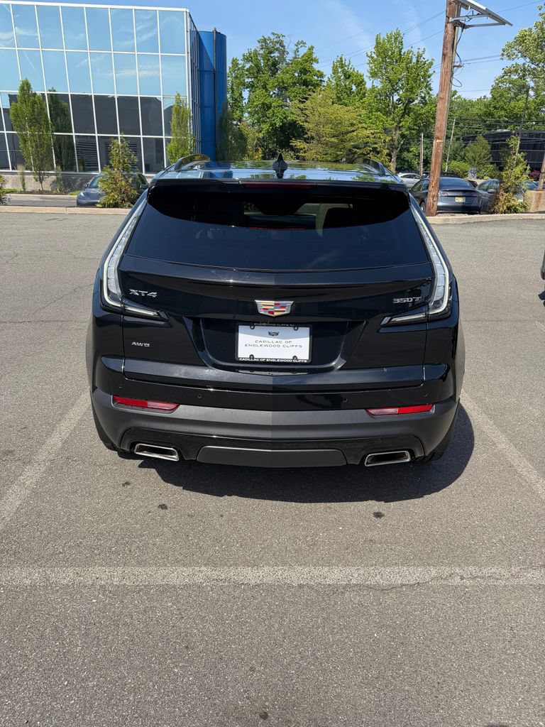 Used 2022 Cadillac XT4 Sport AWD/4WD image 5